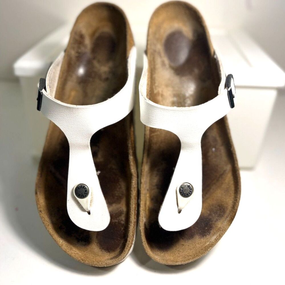 Birkenstock Giseh White Sandals SZ8 (39)